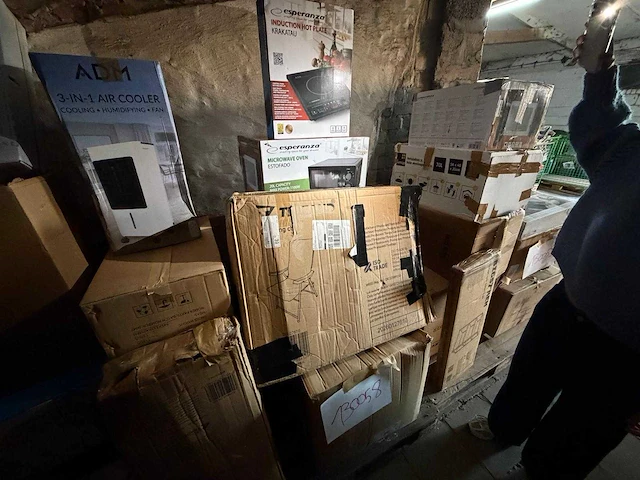 Retourpallet 130058 – huishoudtoestellen, klimaatproducten & tuinartikelen – retailwaarde +€817,94 - afbeelding 1 van  7