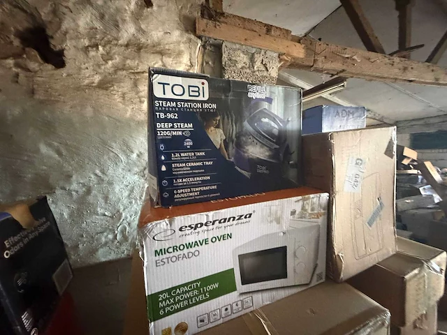 Retourpallet huishoudtoestellen, klimaatproducten & vrijetijdsartikelen - afbeelding 2 van  6