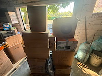 Retourpallet huishoudtoestellen, tuinartikelen & overstocks - afbeelding 1 van  1