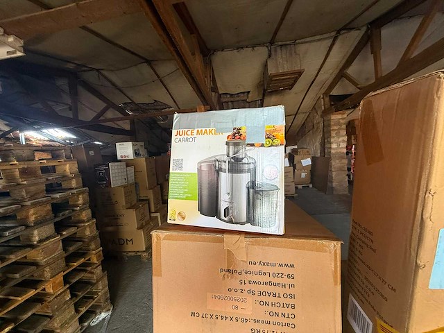 Retourpallet keukenapparaten, loungestoel & overstocks - afbeelding 3 van  9