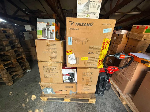 Retourpallet keukenapparaten, loungestoel & overstocks - afbeelding 5 van  9