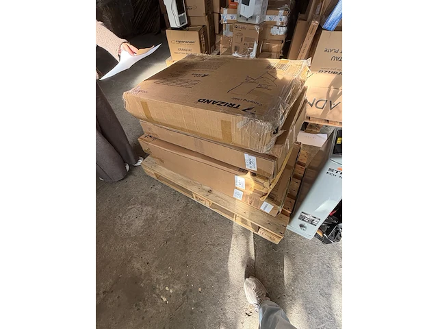 Retourpallet lot 30 - afbeelding 1 van  4