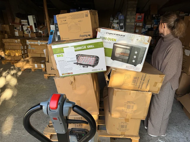 Retourpallet lot 4 - afbeelding 1 van  6