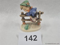 Retreat to safety - afbeelding 1 van  3