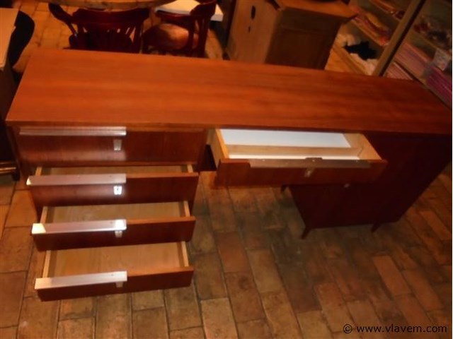 Retro burau - afbeelding 2 van  3