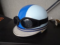 Retro helm everest
