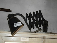 Retro industriële werklamp met verstelbare arm - afbeelding 1 van  3