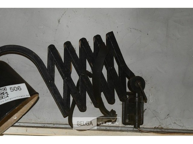 Retro industriële werklamp met verstelbare arm - afbeelding 2 van  3