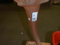 Retro vaas in vorm van lelie 45cm hoog - afbeelding 1 van  2