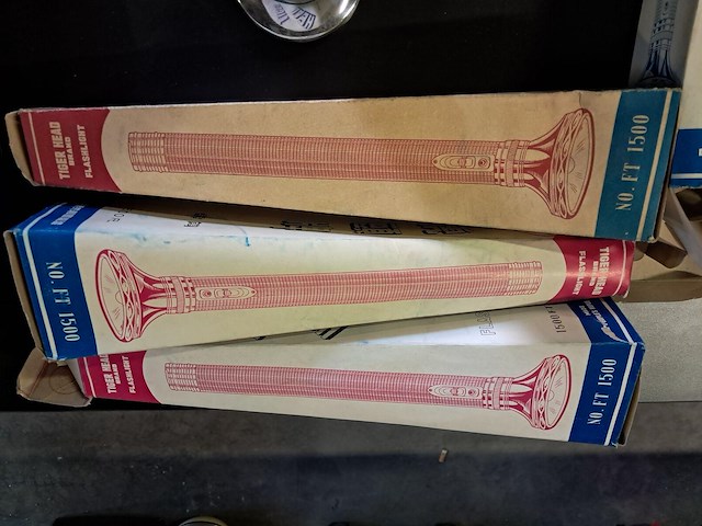 Retro zaklamp 3 x werkend nieuw h 370 mm - afbeelding 1 van  5