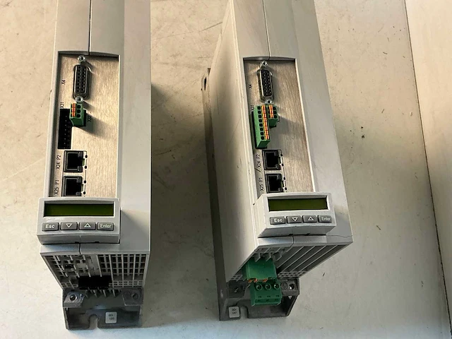 Rexroth hcs01.1e-w0028-a… frequentieregelaar (2x) - afbeelding 10 van  11