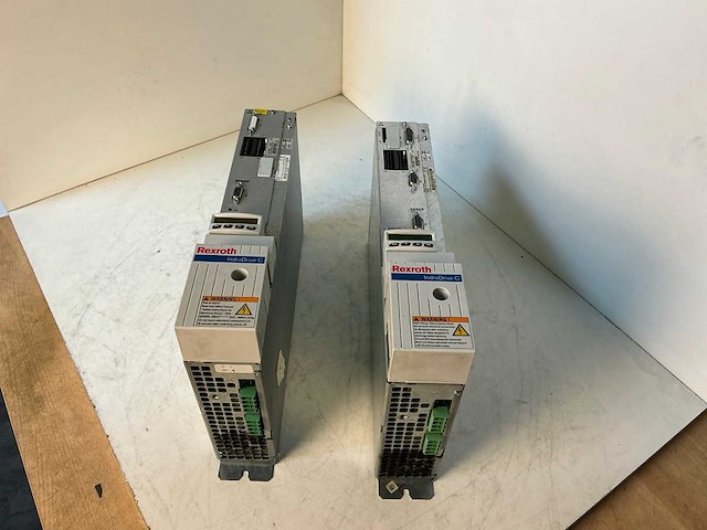 Rexroth indradrive c hcs02.1e-w0028 drive (2x) - afbeelding 2 van  6