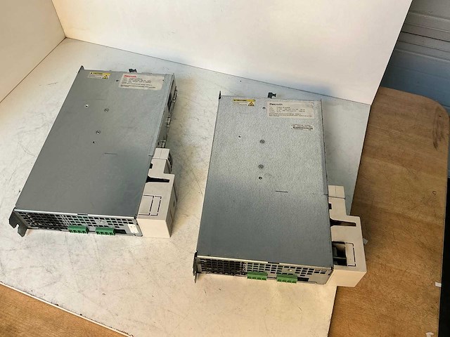 Rexroth indradrive c hcs02.1e-w0028 drive (2x) - afbeelding 6 van  8