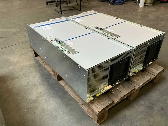 Rexroth indramat diax03 / dkr02 industriële servo aandrijfregelaar - afbeelding 2 van  9