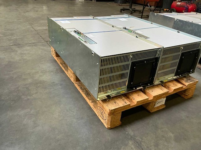 Rexroth indramat diax03 / dkr02 industriële servo aandrijfregelaar - afbeelding 2 van  7