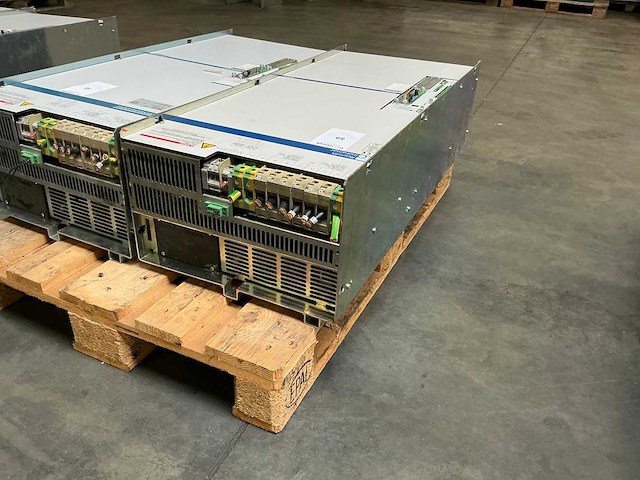 Rexroth indramat diax03 / dkr02 industriële servo aandrijfregelaar - afbeelding 3 van  7