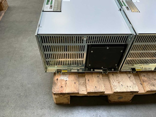 Rexroth indramat diax03 / dkr02 industriële servo aandrijfregelaar - afbeelding 3 van  7