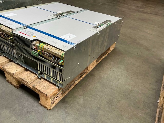 Rexroth indramat diax03 / dkr02 industriële servo aandrijfregelaar - afbeelding 4 van  7