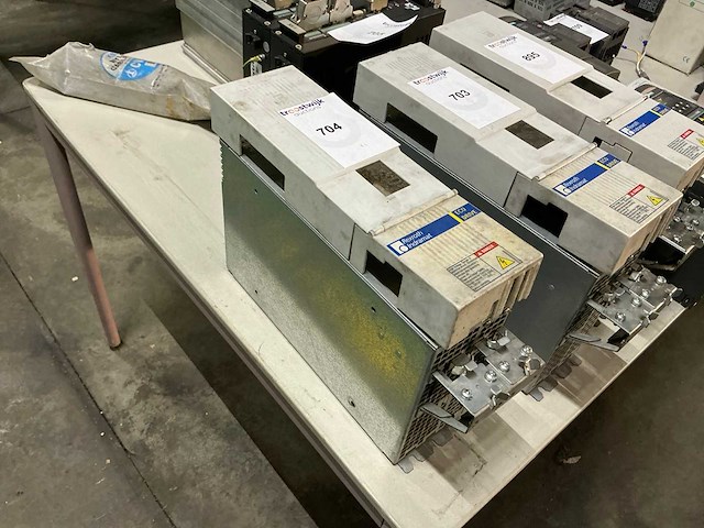 Rexroth indramat dkc11.3-100-7-fw drive controller - afbeelding 1 van  3