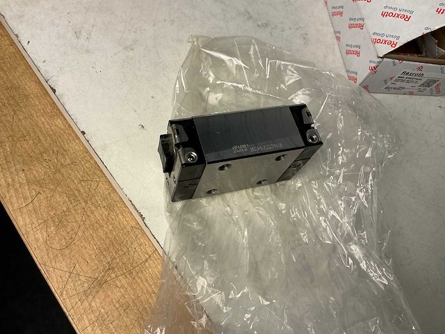 Rexroth r162271420 ball runner block (7x) - afbeelding 7 van  7