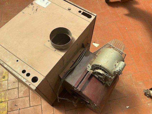 Reznor ub75he industriële luchtverwarmer - afbeelding 4 van  8