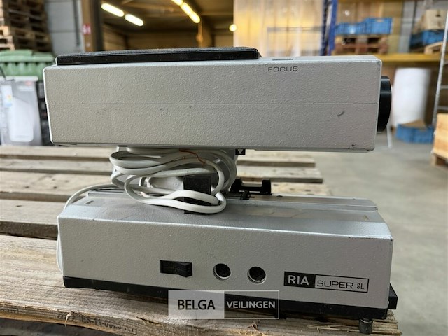 Ria super sl diaprojector - afbeelding 4 van  6