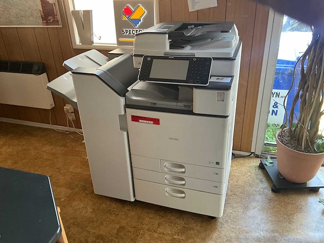 Ricoh mpc3003 multifunctionele printer - afbeelding 1 van  7