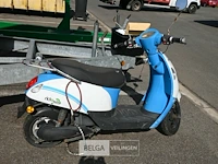 Ride elektrische scooter - afbeelding 3 van  7