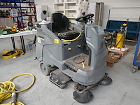 Ride-on schrob-/zuigmachine karcher - afbeelding 1 van  11