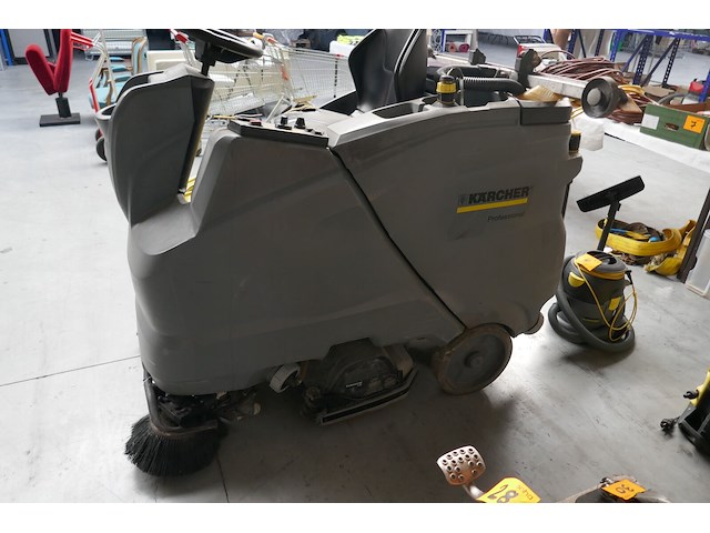 Ride-on schrob-/zuigmachine karcher - afbeelding 6 van  11