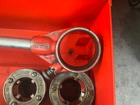 Ridgid 12-8 manuele draadsnijmachine - afbeelding 2 van  7