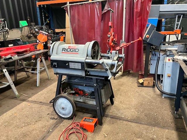 Ridgid 1224 draadsnijmachine - afbeelding 1 van  15
