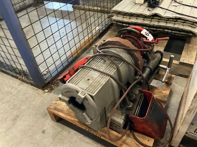 Ridgid 1233 draadsnijmachine - afbeelding 1 van  7