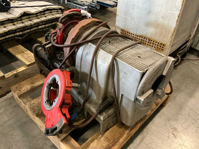 Ridgid 1233 draadsnijmachine - afbeelding 5 van  7