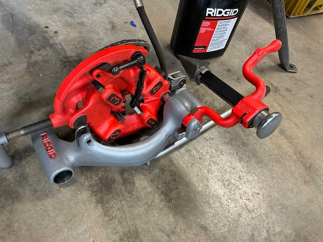 Ridgid 300-a draadsnijmachine - afbeelding 2 van  15