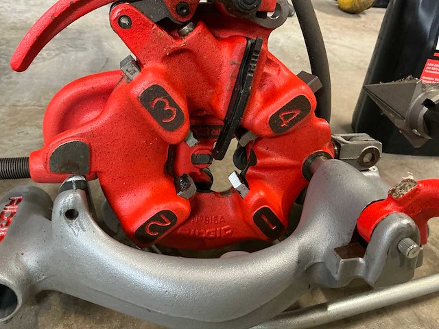 Ridgid 300-a draadsnijmachine - afbeelding 3 van  15