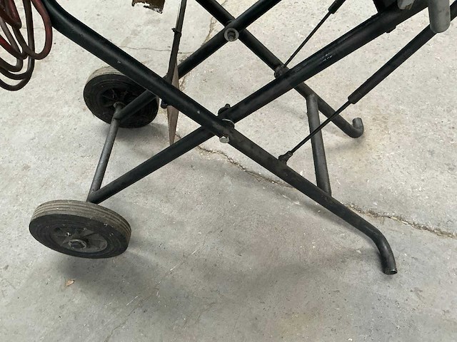 Ridgid 300 compact draadsnijmachine - afbeelding 2 van  11