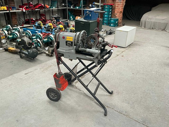 Ridgid 300 compact draadsnijmachine - afbeelding 1 van  11