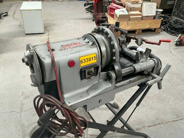 Ridgid 300 compact draadsnijmachine - afbeelding 5 van  11
