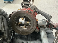 Ridgid 300 compact draadsnijmachine - afbeelding 7 van  11