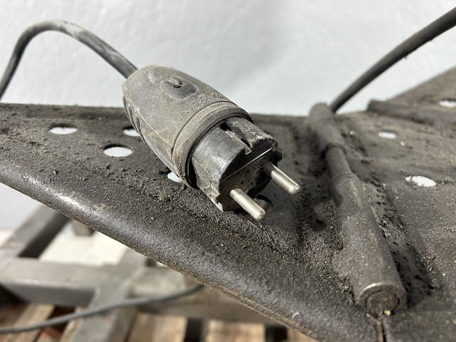 Ridgid 300 compact draaisnijmachine - afbeelding 4 van  5