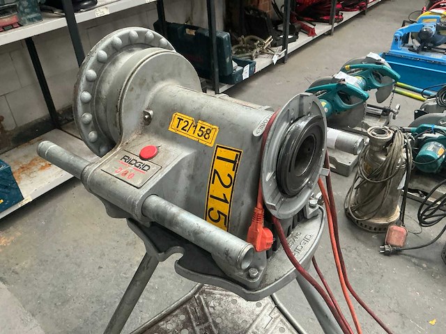Ridgid 300 draadsnijmachine - afbeelding 2 van  8
