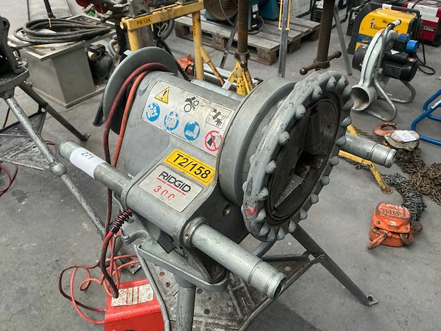 Ridgid 300 draadsnijmachine - afbeelding 4 van  8