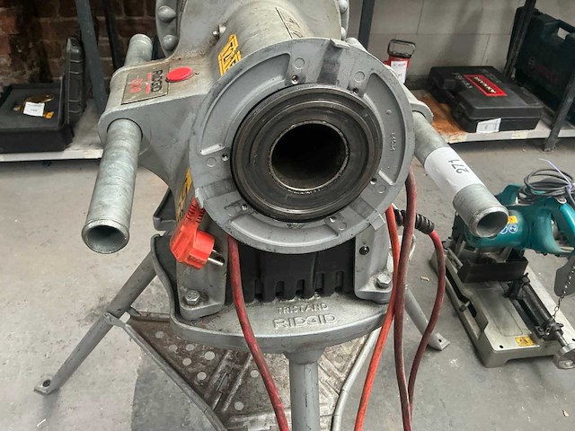 Ridgid 300 draadsnijmachine - afbeelding 6 van  8