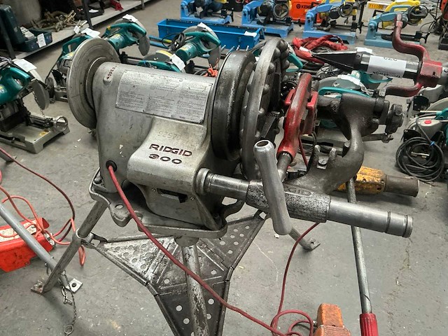 Ridgid 300 draadsnijmachine - afbeelding 2 van  9