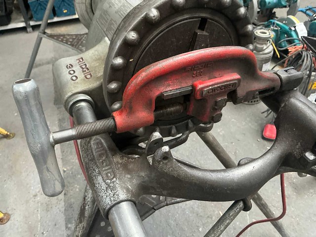 Ridgid 300 draadsnijmachine - afbeelding 4 van  9