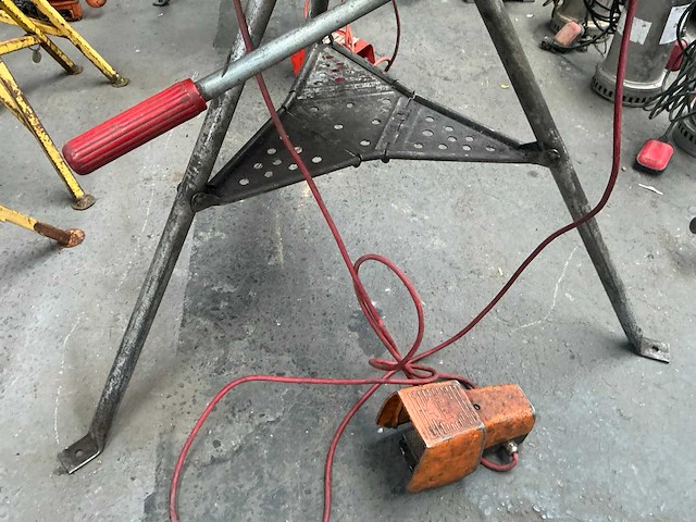 Ridgid 300 draadsnijmachine - afbeelding 7 van  9