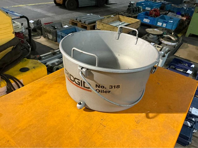 Ridgid 318 manuele oliepomp - afbeelding 2 van  6