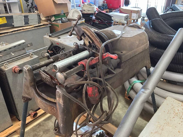 Ridgid 535 draadsnijmachine - afbeelding 4 van  4