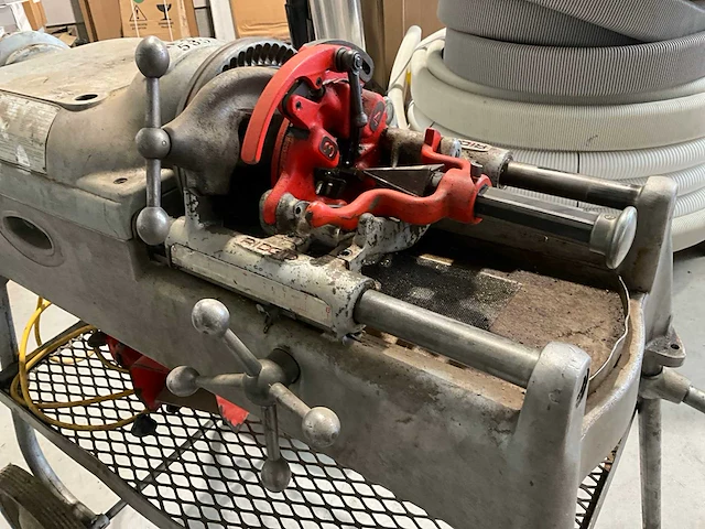 Ridgid 535 draadsnijmachine - afbeelding 6 van  10